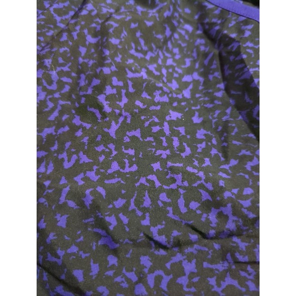 Ladies Under Armour Lined Shorts. - Picture 5 of 6